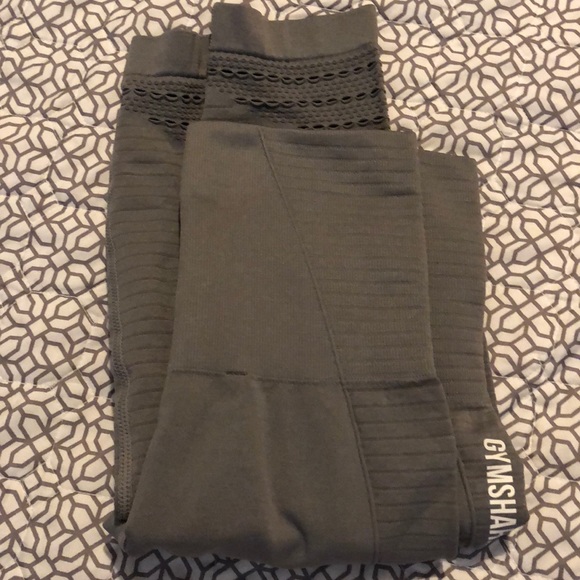Grey seamless gymshark leggings - Picture 2 of 2